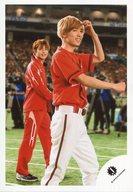 【中古】生写真(ジャニーズ)/アイドル/ジャニーズJr. ジャニーズJr./七五三掛龍也・吉澤閑也/ライブフォト・膝上・右手グー・左手頭・体右向き/17春 <strong>中山優馬</strong>さん・ジャニーズJr.「ジャニーズ大運動会 2017」ライブフォト/公式生写真