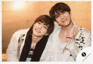 【中古】生写真(ジャニーズ)/アイドル/7 MEN 侍 7 MEN 侍/<strong>中村嶺亜</strong>・佐々木大光/横型・バストアップ/「ジャニーズ銀座2021 Tokyo Experience」グッズオフショット/公式生写真