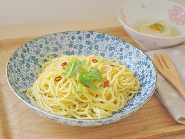 ＜藍染小花＞パスタボウル和食器/カレーボウル/パスタボウル/花柄食器/大鉢/大皿/【Aug08P3】【74％OFF】ご家庭で一番使いやすいサイズ！煮物やサラダ、カレーもOK