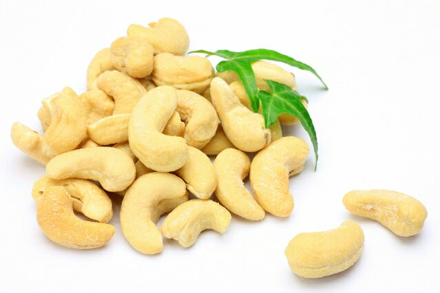 【レビューでおまけ♪】 世界美食探究 インド産 カシューナッツ 1kg 【生】 無塩、無油 cashew nuts ナッツ 【メール便不可】