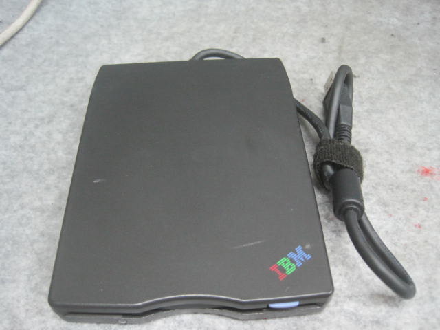 【メール便のみ送料無料】【USED】IBM製外付け USB外付けフロッピーディスクドライブ…...:takayama-tonya:10001802