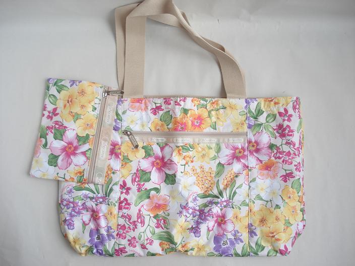 送料無料！！最安値に挑戦！レスポートサック(LeSportsac)リバーシブルトート(reversible tote) ノヘア(nohea)ハワイ限定