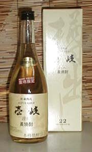 壱岐スーパーゴールド　22度　720ml　　壱岐　麦焼酎　「玄海酒造」[長崎県]　壱岐スーパーゴールド【あす楽対応_九州】【あす楽対応_中国】【あす楽対応_四国】【あす楽対応_近畿】【あす楽対応_東海】【あす楽対応_九州】【あす楽対応_中国】【あす楽対応_四国】【あす楽対応_近畿】【あす楽対応_東海】