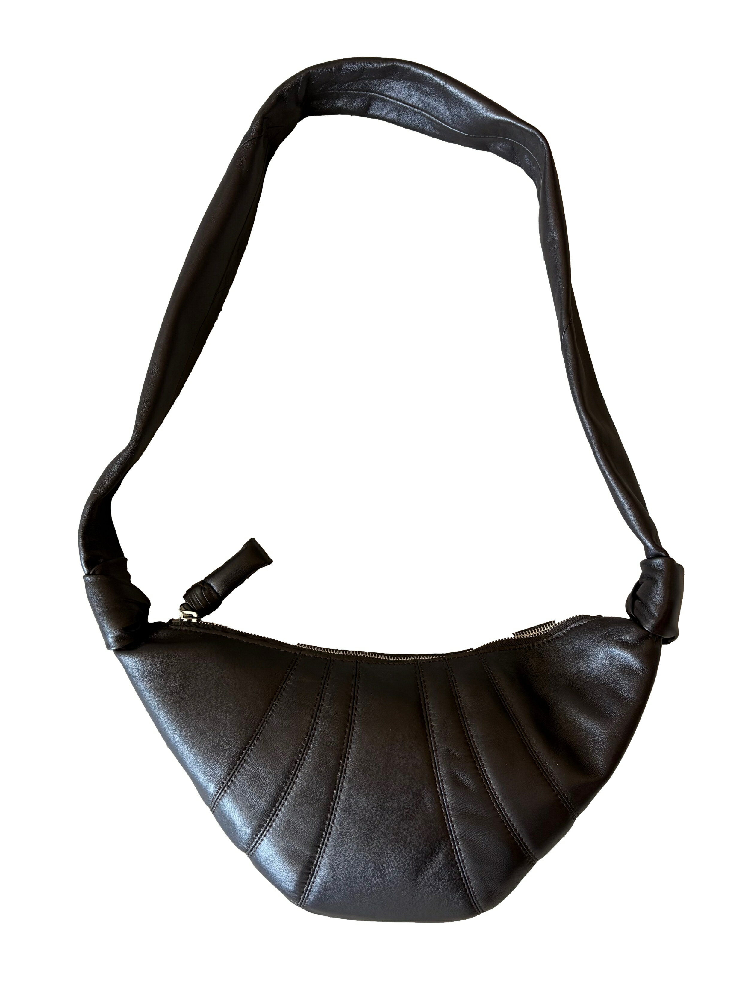 【正規取扱店】LEMAIRE SMALL CROISSANT BAG SOFT NAPPA LEATHER DARK CHOCOLATE (ルメール)