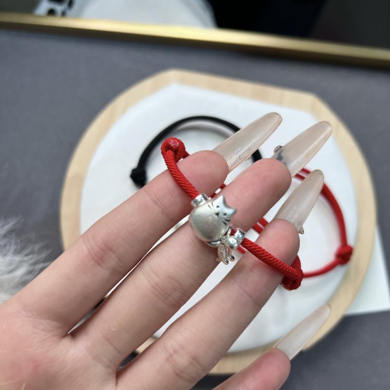 ブレスレット ペア 男女兼用 ラッキーアイテム 招き猫 シルバー999 本命年 赤紐 黒紐 編み込み アニマルモチーフ2