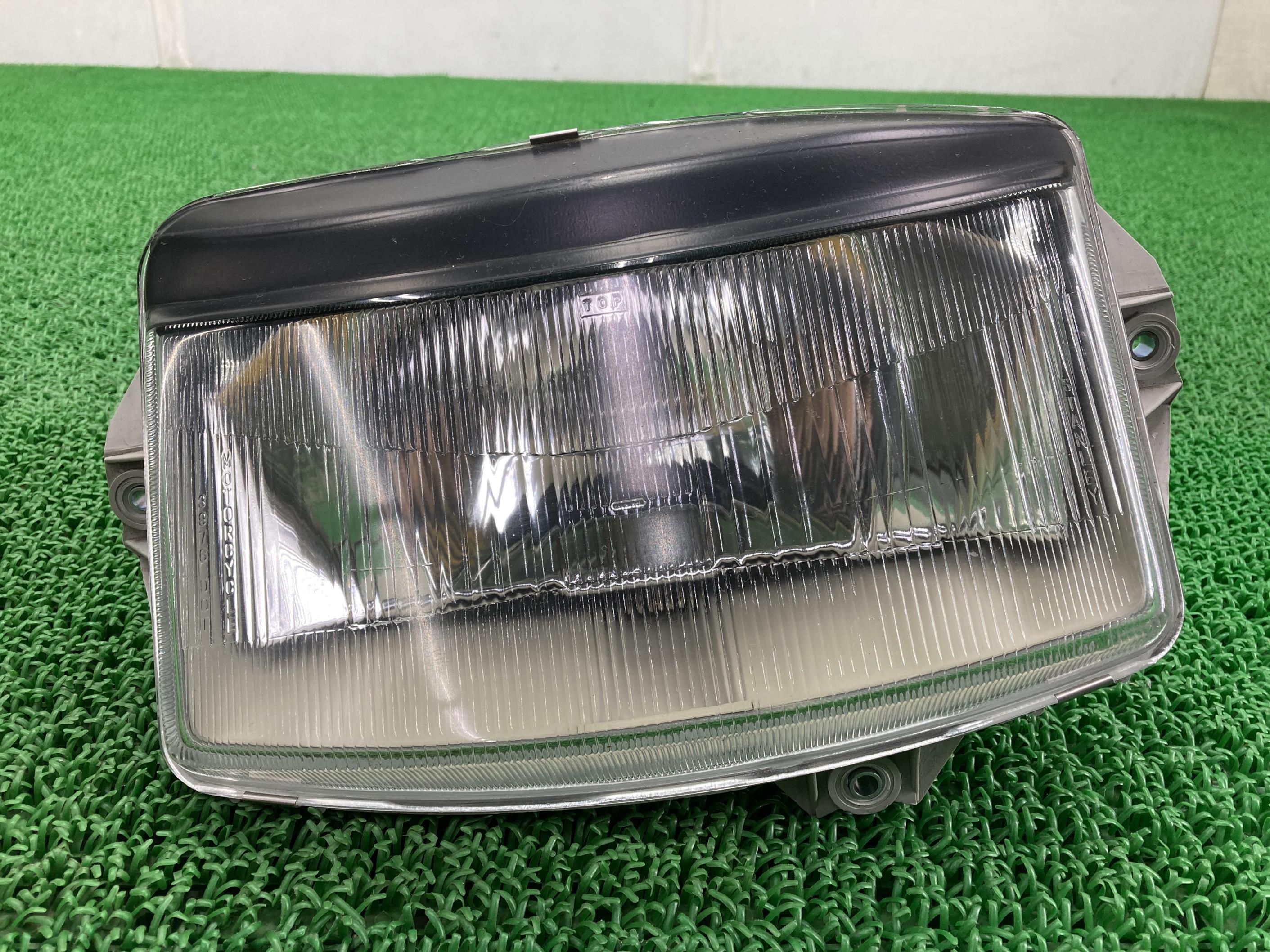 フュージョン ヘッドライト ホンダ 純正 バイク 部品 MF02 コケキズなし 修復素材に ノーマル戻しに そのまま使える 車検 Genuine 【中古】
