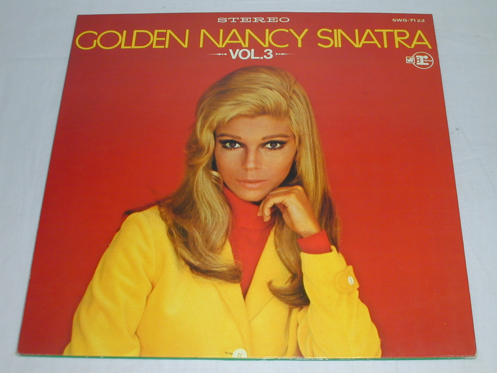 （LP）GOLDEN　NANCY　SINATRA　VOL.3