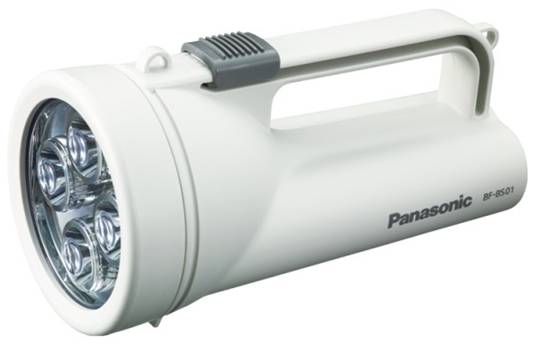 パナソニック　■Panasonic■　LED強力ライト（エボルタつき）　懐中電灯単一4本　F-KJWBS01-W震災時に！！　◆ナショナル◆　（National)パナソニック　災害（時）用に便利単1電池4本使用　10年保存可能連続60時間使用可能　災害用品