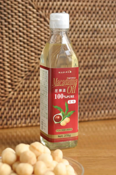 マカデミアオイル　香味　270gマカダミアナッツから採ったいろいろな料理に幅広く使えるヘルシーな食用油
