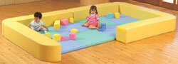 にこにこサークルBタイプ セット例子供の遊びのスペースに安全なコーナーシステム