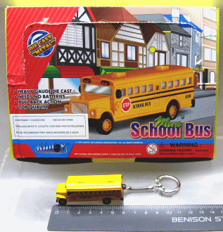 【PULL BACK】KEY CHAIN★スクールバスMINI SCHOOL BUS...:usplaza:10006255