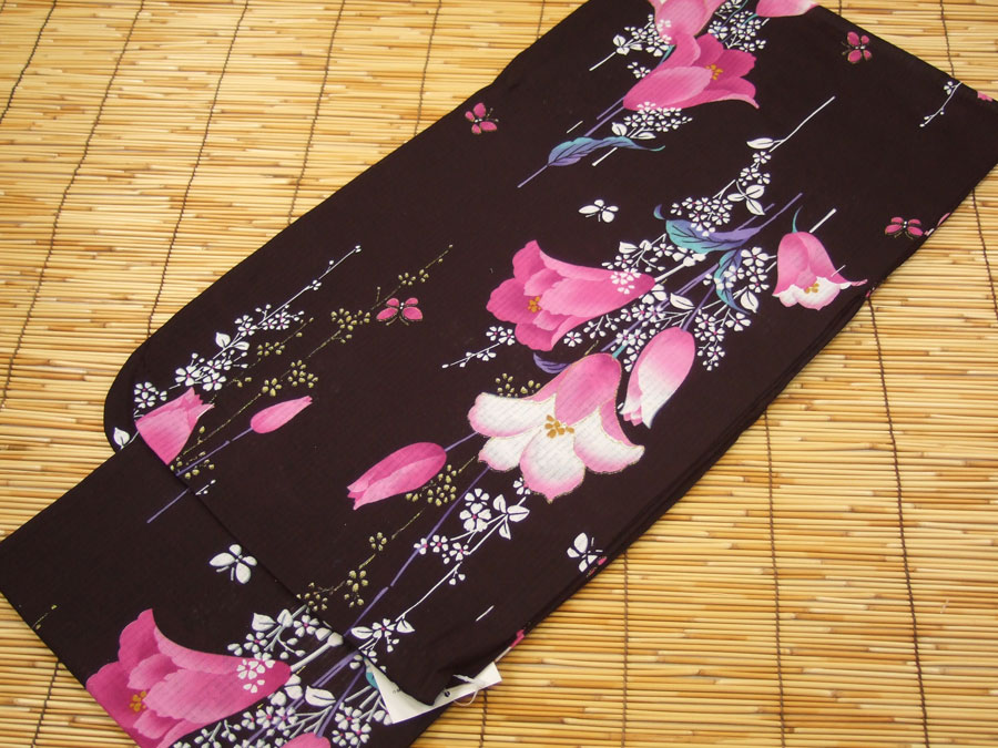 ジュニア浴衣【140cm・150cm】「黒地にピンクの花と蝶」