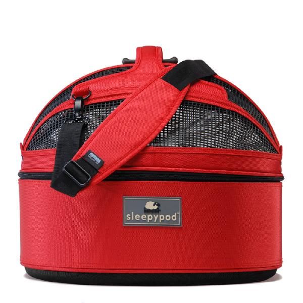 犬 猫 キャリーバッグ Sleepypod スリーピーポッド （レッド） キャリーバック【smtb-s】【YDKG-s】 【楽ギフ_包装】高級志向のあなたと犬・猫・ペットのオシャレなバッグ。犬用キャリーバッグ／猫用ボストンバッグ／ペット用キャリーバッグ