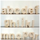 (アルファベット オブジェ 小文字(a?r))アルファベット オブジェ 木製 文字 パーツ 小文字 結婚式のウェルカムボード サインや表札に。インテリア ブロック 天然木のナチュラル 雑貨。木の無塗装でDIYで着色 装飾自在。プレート 置物 木製置物 披露宴(二次会)ウッド レター