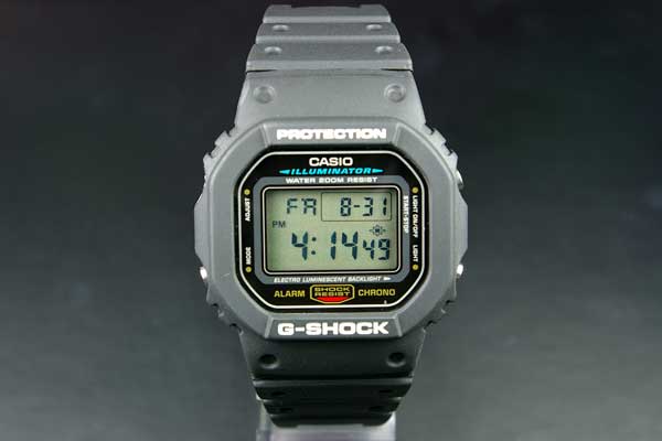 【60%オフの衝撃価格】不朽の名作★G-SHOCK スピードDW-5600E-1VDF★専用箱・タグ・日本語説明...