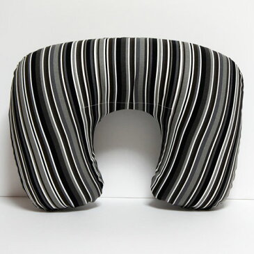 【メール便OK】【Uピロー】【ネックピロー】【枕】リラックス トラベル U型 ピロー ストライプ ブラック ★持ち運びに便利な収納ケース付【日本製】【RCP】