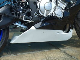 YZF-R1アンダーカウルCLEVERWOLFクレバーウルフアンダーカウル素材:白FRP