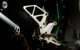 MORIWAKIENGINEERINGモリワキエンジニアリングバックステップバックステップキットカラー:ガンメタリックアルマイト仕様ニンジャH2
