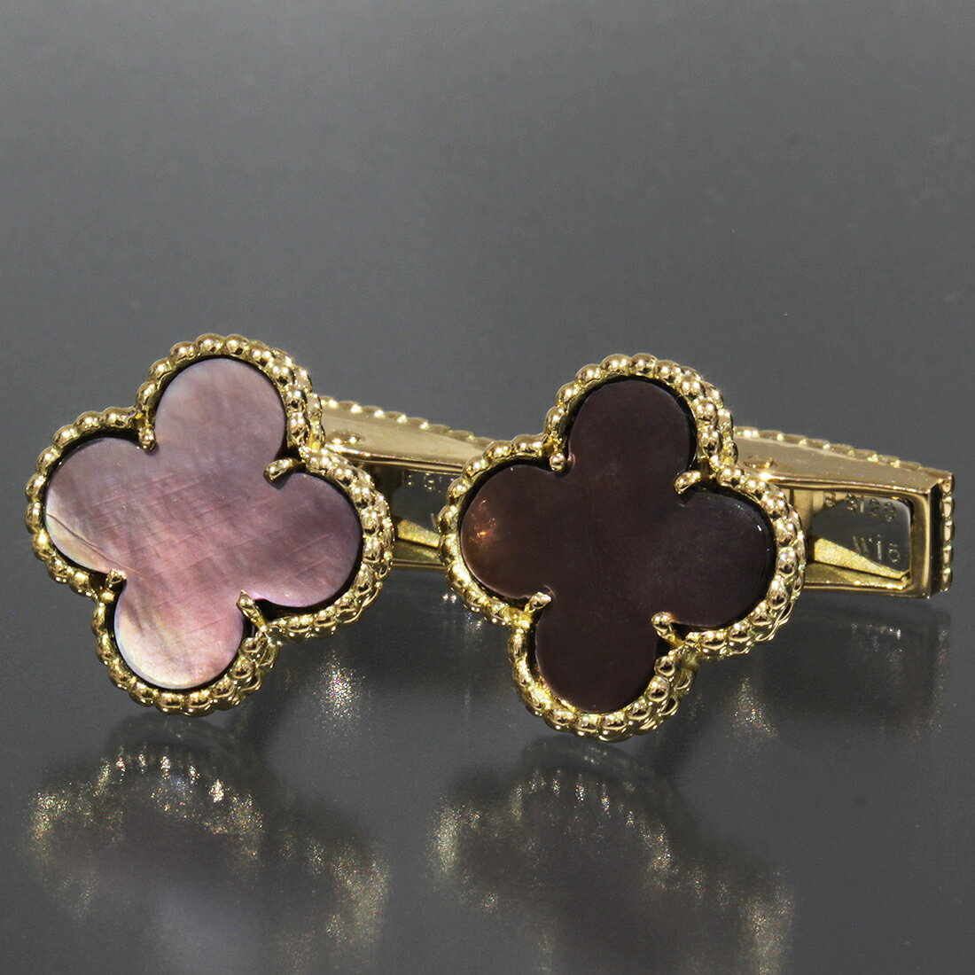 激レア廃盤 ヴァンクリーフ＆アーペル カフス ヴィンテージアルハンブラ K18YG 750 イエローゴールド 黒シェル 袋 購入証明書 E1790 | VCA VANCLEEF＆ARPELS指輪 金無垢 K18YG カフリンクス Gold 男女兼用 ブランド【中古】