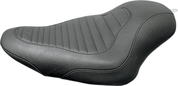 Mustang Tripper Synthetic Leather Solo Seat | 76954