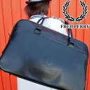 フレッドペリー FRED PERRY メンズ レディース ローレルリースレザーホールドオール ボストンバッグ ショルダーバッグ ビジネスバッグ トラベルバッグ 本革 レザー 手持ち 斜め掛け 2way ローレルリース 月桂樹 L2250 【送料無料】 evid