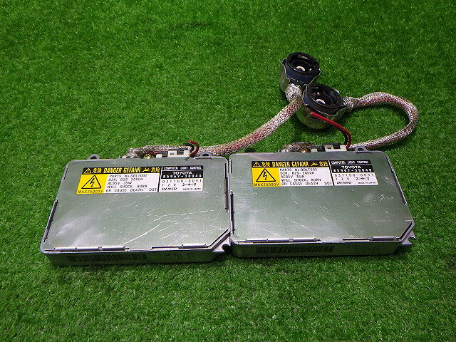 【中古】10 アルファード 純正 バラスト 左右 ANH MNH 10/15 前期 85967-30040 トヨタ アレックス 等 251112050中古 車 パーツ 中古パーツ 中古部品 カスタム 即発送