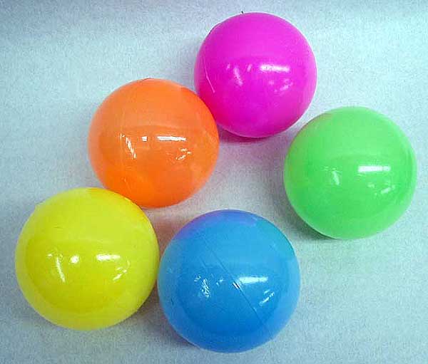5色おもちゃカラープラボール 約75ミリ 50個入...:yamamotoningyou:10000237