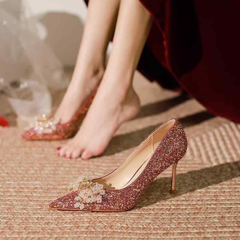 ウェディングシューズ レディース ハイヒール パンプス ポインテッドトゥ 結婚式 ブライダルシューズ 赤 水钻 滑り止め 8cm 6cm 3cm 2cm 繊維 橡胶 秋冬