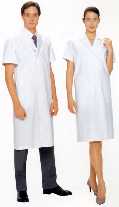 女性用診察衣シングル型／半袖／ホワイト制菌・防汚加工（写真右）