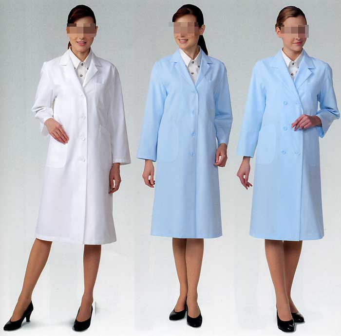 ドラマ[医龍]着用モデル形態安定性抜群女性用診察衣／シングル型長袖オフホワイト／写真左