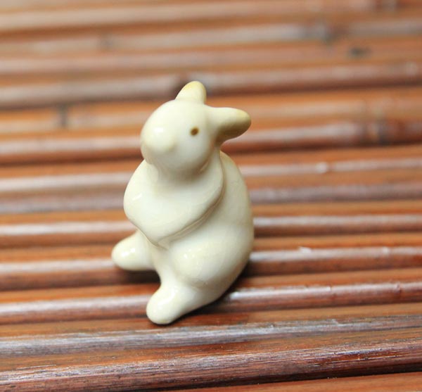 陶器オブジェ：ウサギ...:yukei:10011711