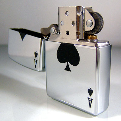 l l sttekinin kafasna bir ey att...!!! Zippo-24011-1