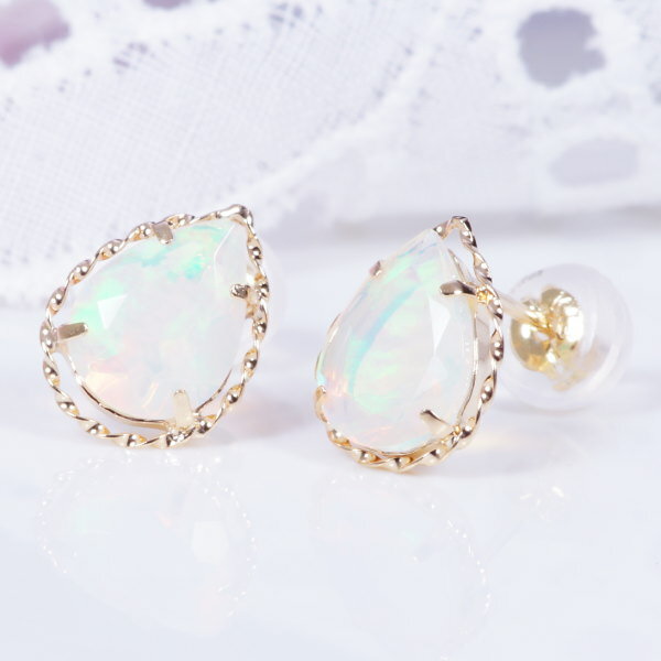 【おしゃれアップのおすすめピアス!】18金オパールピアス(IA-26)