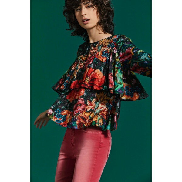 柔らかな素材のフラワープリント ベルスリーブ ブラウス/デシグアル(Desigual)