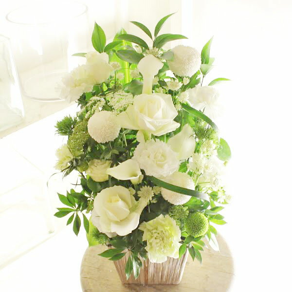 アレンジメントフラワー G&W Basket(グリーン・白系)※デザイナーが手がけるお洒落な一品。結婚祝い、入籍祝いなど、ブライダル関連の贈り物に【送料・メッセージカード無料】【あす楽】