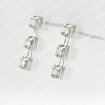 K18WGダイヤモンドスリーストーンピアス 0.10ct