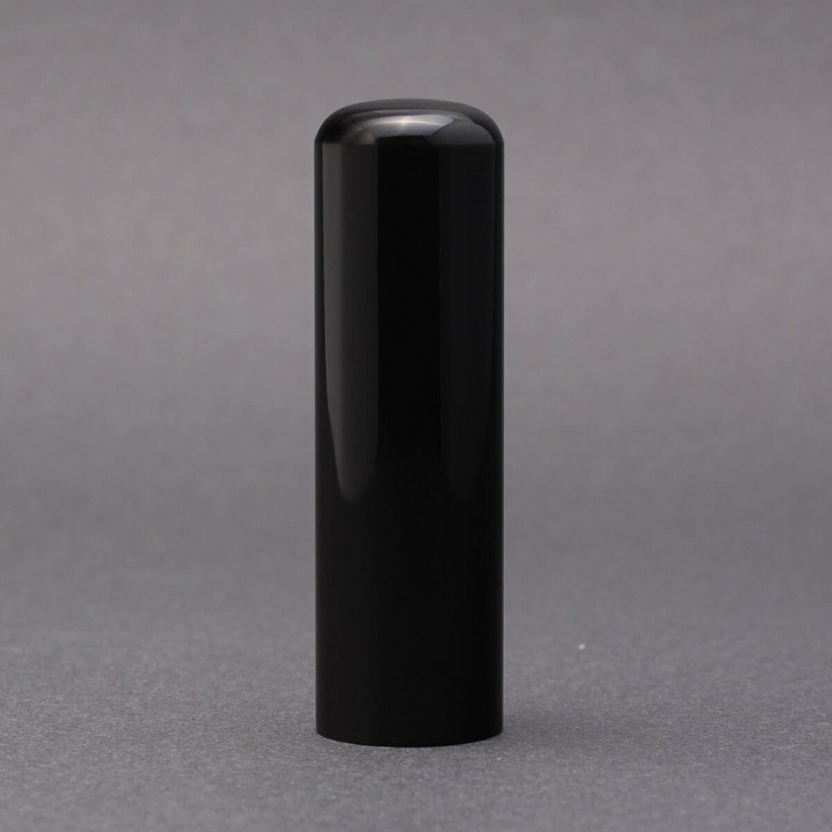 印鑑/認印/黒水牛(高級芯持)/印鑑サイズ・18mm/印鑑の側面のアタリ選択有/印鑑10年保証付/印鑑プレビュー無料/印鑑ケース別売/トップクラスの匠-大周先生の美しい印影を匠の技で彫る超高級印鑑☆印鑑 銀行印 送料無料 売れ筋☆