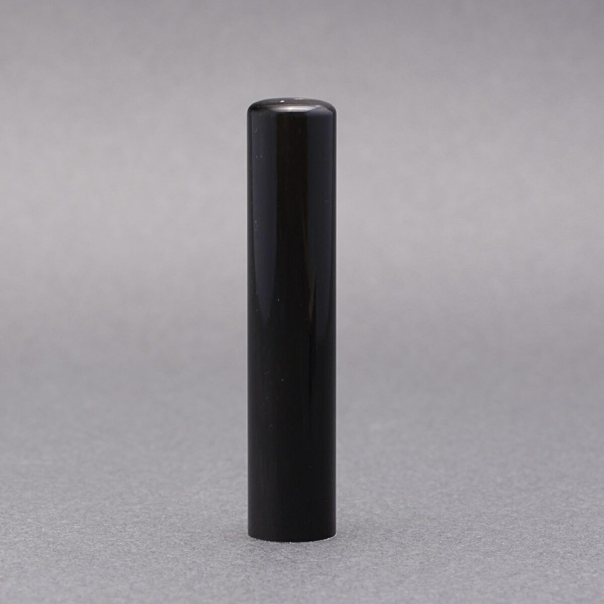 印鑑/認印/本黒水牛・染無(高級芯持)/印鑑サイズ・12mm/印鑑10年保証付/印鑑プレビュー無料/印鑑ケース別売/トップクラスの匠-大周先生の美しい印影を匠の技で彫る超高級印鑑☆印鑑 銀行印 送料無料 売れ筋☆