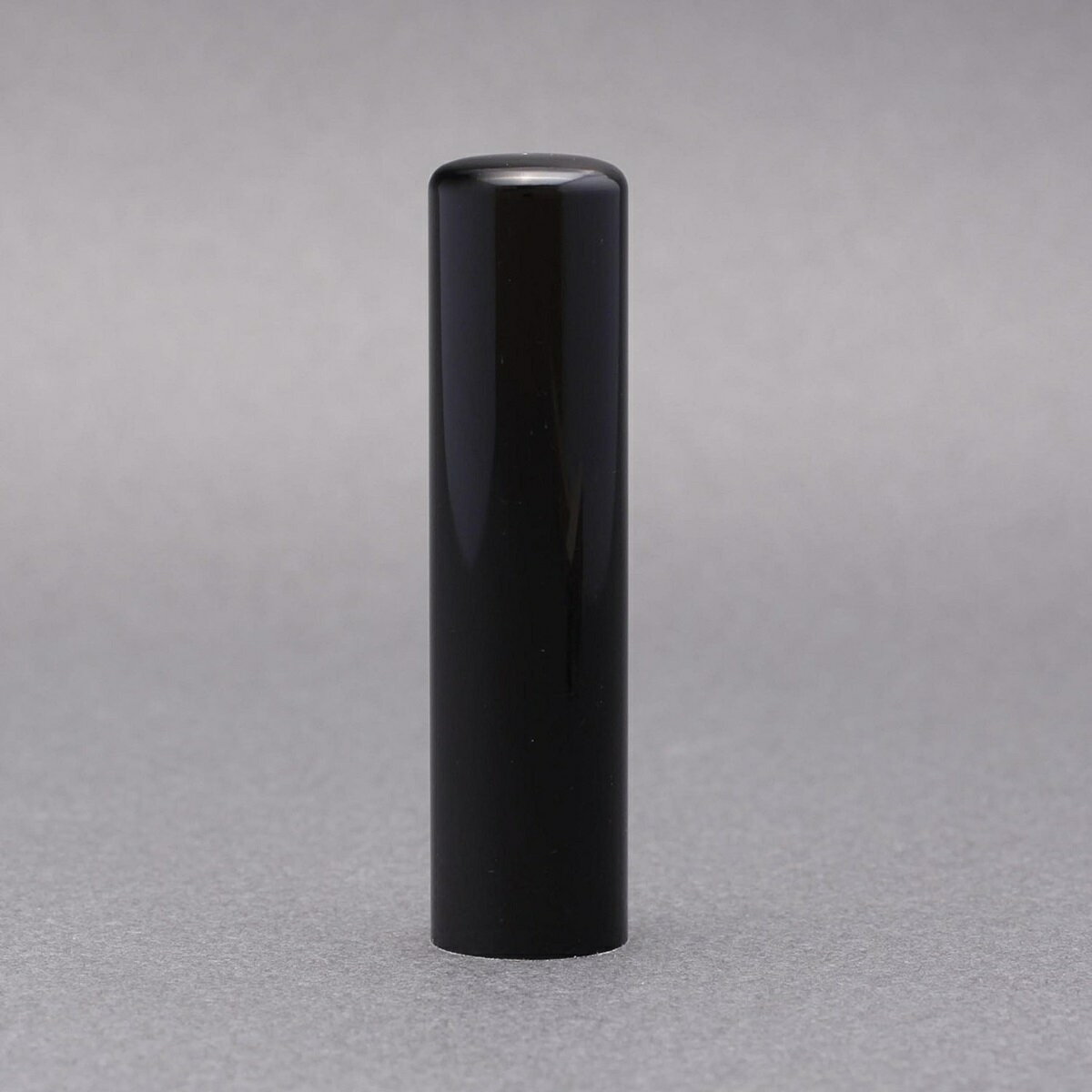 印鑑/認印/本黒水牛・染無(高級芯持)/印鑑サイズ・15mm/印鑑10年保証付/印鑑プレビュー無料/印鑑ケース別売/トップクラスの匠-大周先生の美しい印影を匠の技で彫る超高級印鑑☆印鑑 銀行印 送料無料 売れ筋☆