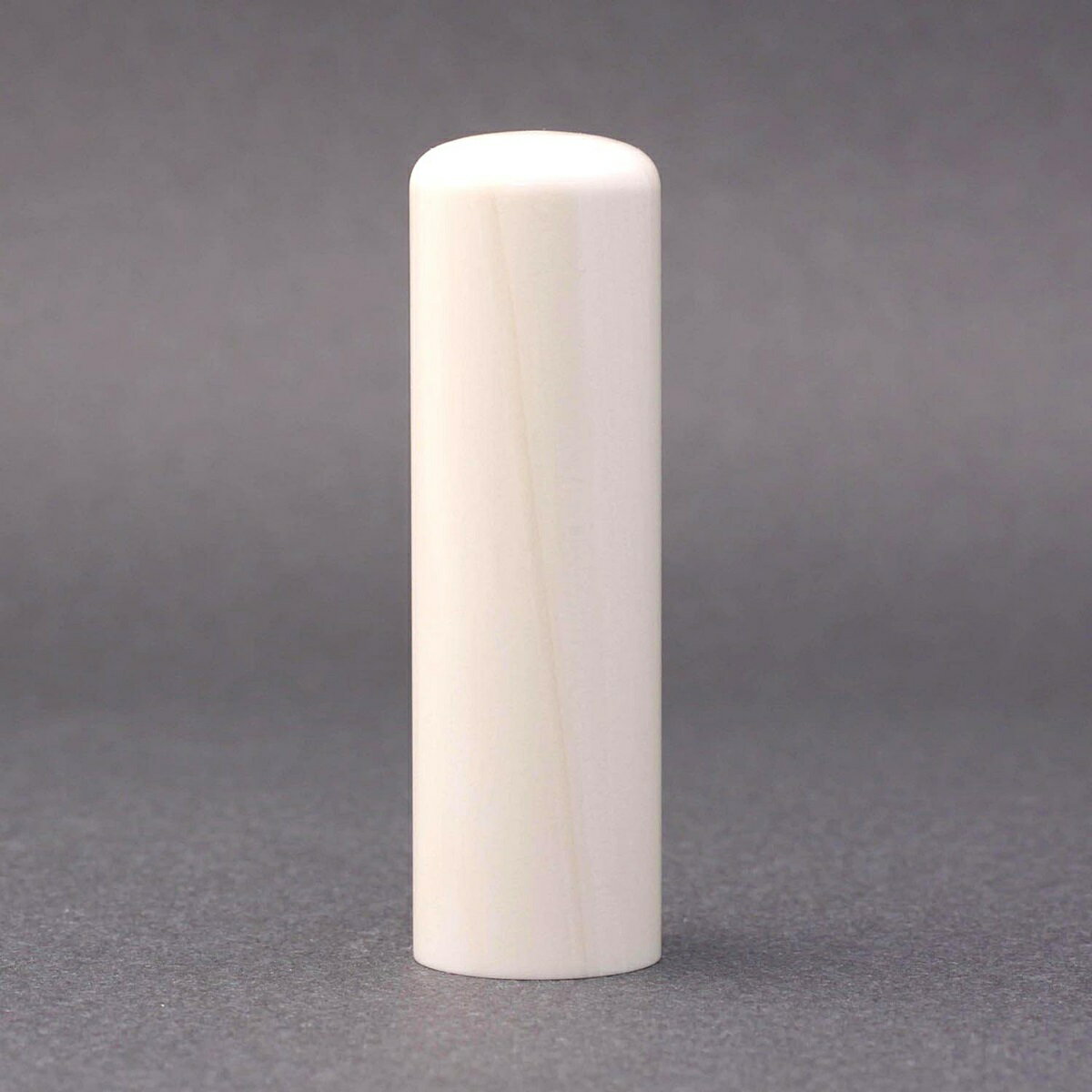 印鑑/認印/マンモス・極上/印鑑サイズ・18mm/印鑑10年保証付/印鑑プレビュー無料/印鑑ケース別売/トップクラスの匠-大周先生の美しい印影を匠の技で彫る超高級印鑑☆印鑑 銀行印 送料無料 売れ筋☆