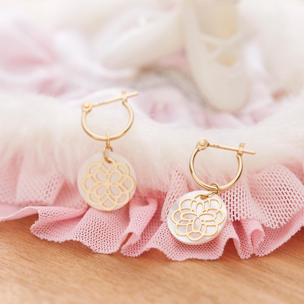 真珠母貝 ピアス Ballerina ピアス K10