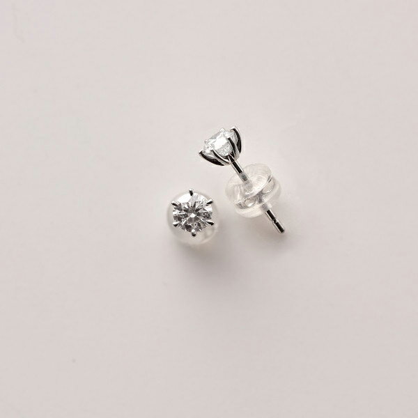 プラチナダイヤモンドピアス各0.18ct(鑑定書付) プラチナダイヤモンドピアス(鑑定書付)(代引不可)【ポイント10倍】【smtb-f】