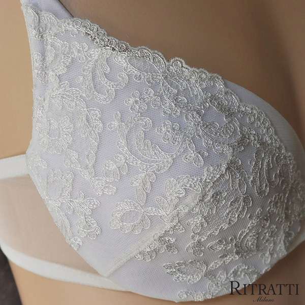 【送料無料】【RITRATTI(リトラッティ)】イタリア、輸入、高級レース、チュール、セクシー、気分アップ、可愛い、プレゼント、誕生日、バレンタイン、クリスマス、アイボリー、パテット、ソフトエア、カップブラ/タンガ