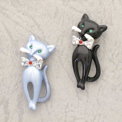 ピンブローチ　髭の立派なねこ　リボン　ピンバッチ　タックピン　ブローチピン