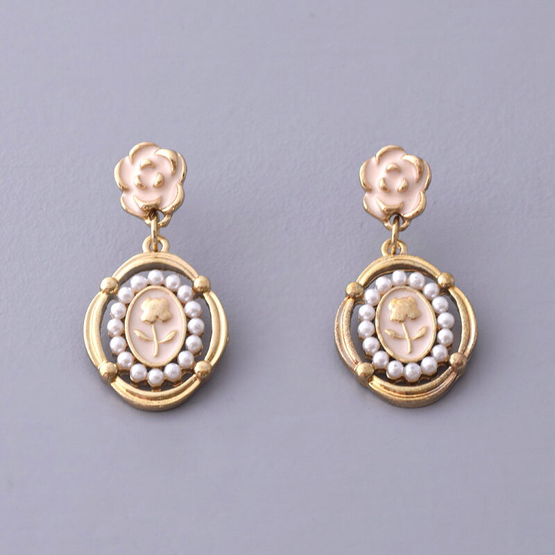 樂天商城 - ピアス フラワー 花 バラ ゴールド レディース アクセサリー シンプルデザイン 上品 気品 きれいめ エレガント カジュアル デイリー