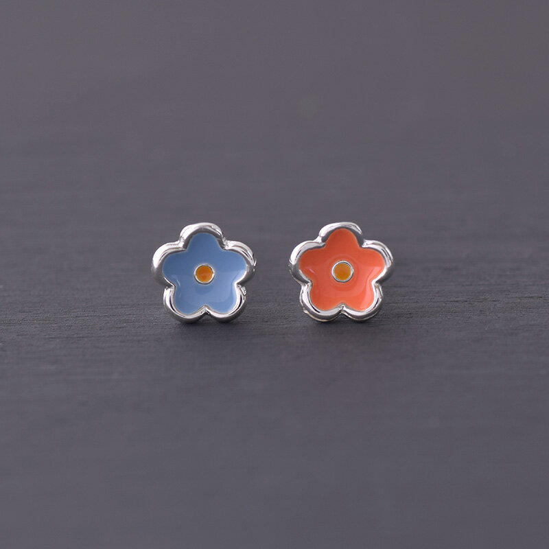 樂天商城 - 【20％OFFクーポン】フラワーピアス アシンメトリー 花モチーフ 花 小花 フラワー ピアス シンプル つけっぱなし フラワーモチーフ シンプルピアス