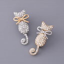 ブローチ ねこ ラインストーン かわいい リボン シルバー ゴールド プレゼント ギフト 猫 ネコ アニマル 動物