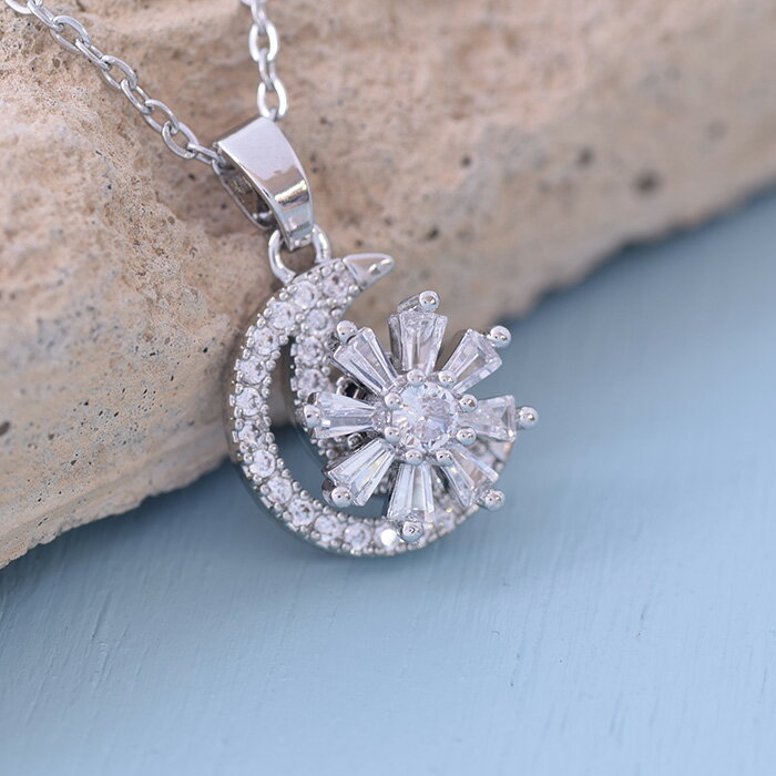 ダイヤモンド めでたい ネックレス ピアス 0.308ct Eカラー VVS2クラス 