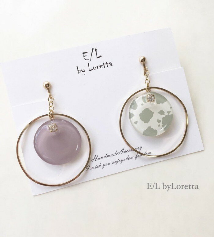 Asymmetry white animal big hoop pierce/earring(Lavender) E/L byLoretta EL エルバイロレッタ accessory アクセサリー アシンメトリー アニマル ビッグフープ ラベンダー ホワイト ピアス イヤリング チタン 樹脂 ねじ式 クリップ式 両耳セット ハンドメイド