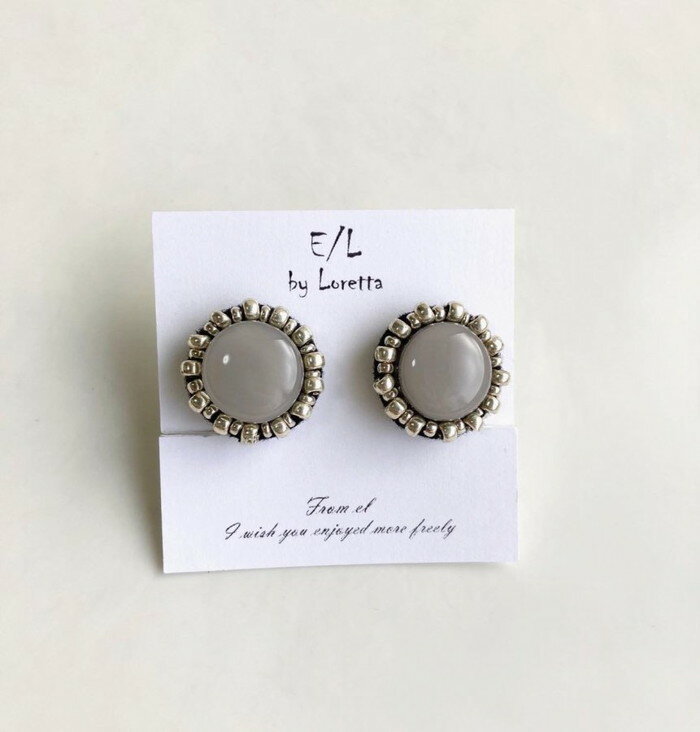 Mini circle stitch pierce/earring(Beige) 　アクセサリー　ピアス　イヤリング　ベージュ　グレージュ　レディース　女性　両耳　きれいめ　大人かわいい　ハンドメイド　手作り　チタン　樹脂　14kgf　ネジ式　クリップ式　エルバイロレッタ　E/L byLoretta　EL